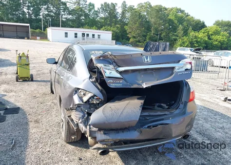 2015 Honda Accord Sport z USA, uszkodzony, nr VIN 1HGCR2F55FA128921